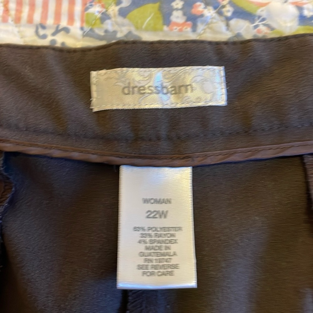 Dressbarn- straight Brown pull-on pants. Size 22W. EUC. - Picture 5 of 5